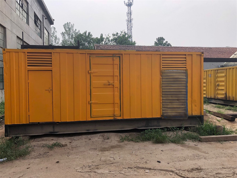 诸城发电机出租进行负载测试时，电瓶电量不足的具体判断标准是什么？